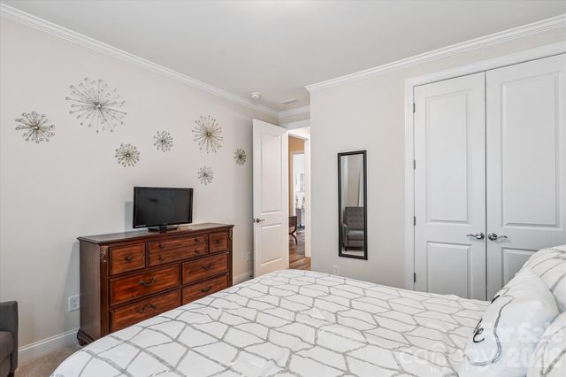 10400 Superb Lane, Charlotte, NC 28215