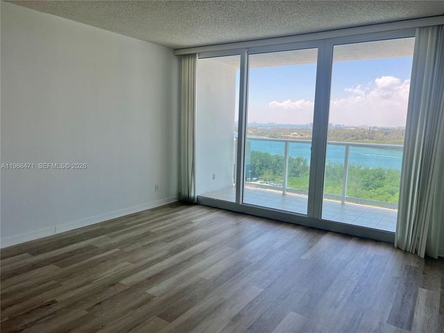 100 Bayview Dr 1418, Sunny Isles Beach, FL 33160