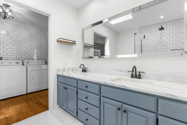 563 Hambrick Road, Dallas, TX 75218