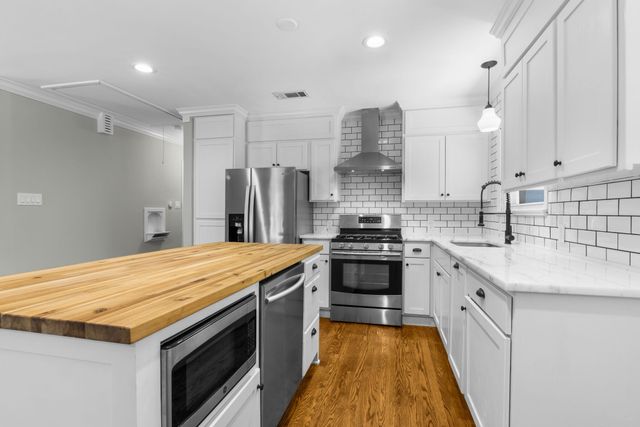 563 Hambrick Road, Dallas, TX 75218