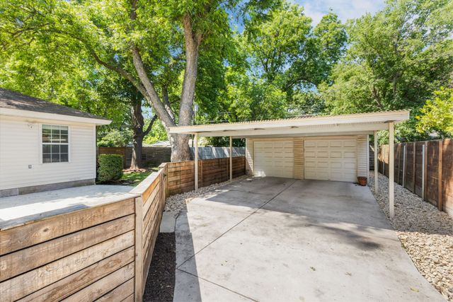 563 Hambrick Road, Dallas, TX 75218