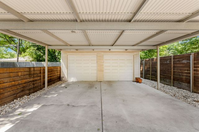 563 Hambrick Road, Dallas, TX 75218