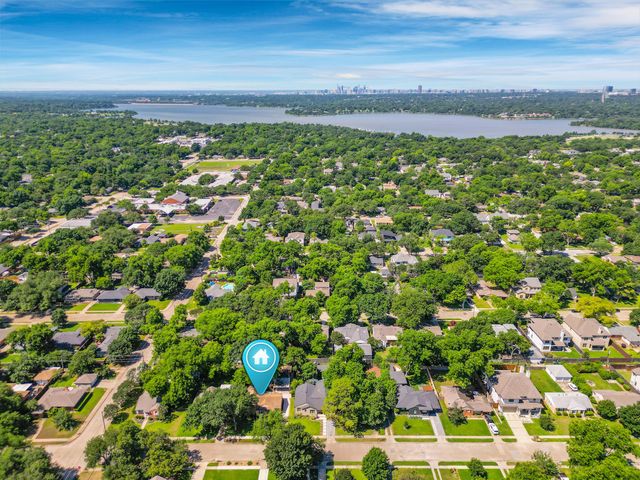 563 Hambrick Road, Dallas, TX 75218