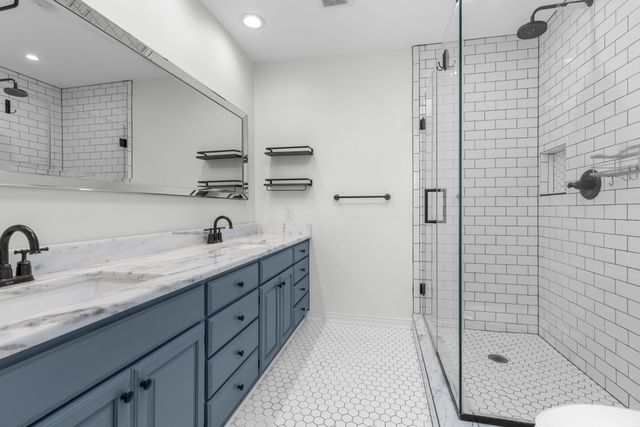 563 Hambrick Road, Dallas, TX 75218