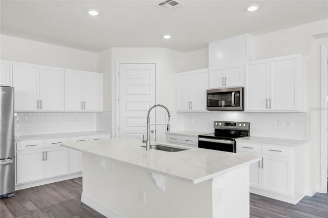 5239 LIGONBERRY STREET, Lakeland, FL 33811