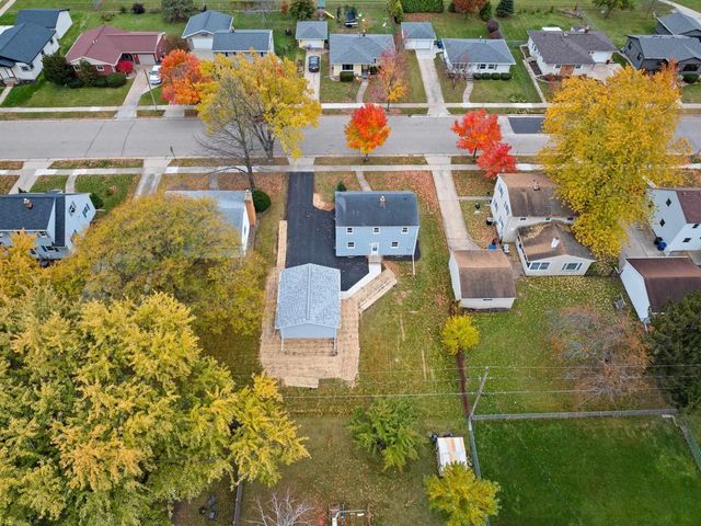 1322 W 5TH AVENUE, Oshkosh, WI 54902
