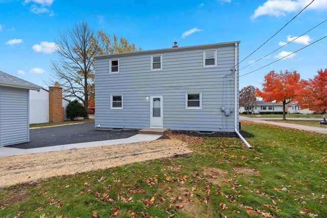 1322 W 5TH AVENUE, Oshkosh, WI 54902