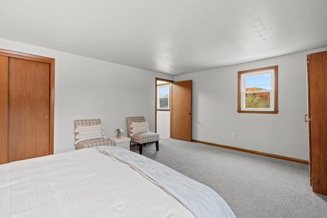 1322 W 5TH AVENUE, Oshkosh, WI 54902