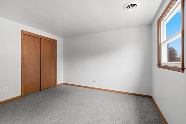 1322 W 5TH AVENUE, Oshkosh, WI 54902