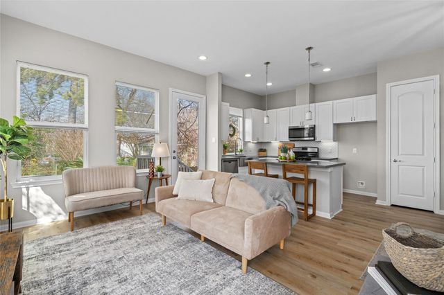 5610 Patrick Street L, Houston, TX 77076