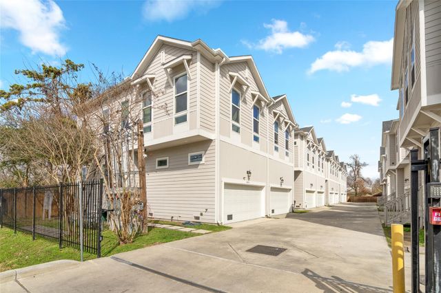 5610 Patrick Street L, Houston, TX 77076