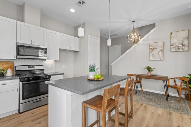 5610 Patrick Street L, Houston, TX 77076