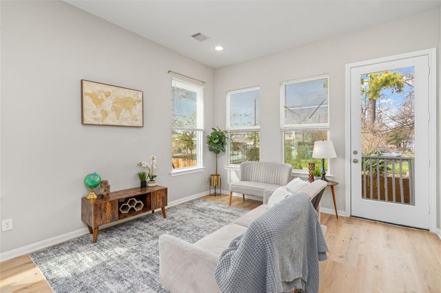 5610 Patrick Street L, Houston, TX 77076