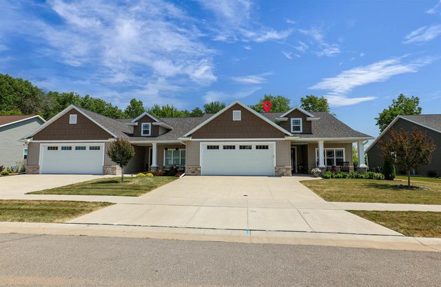 N9072 SOUTHTOWNE DRIVE, Menasha, WI 54952