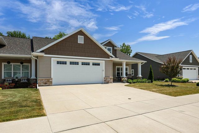N9072 SOUTHTOWNE DRIVE, Menasha, WI 54952