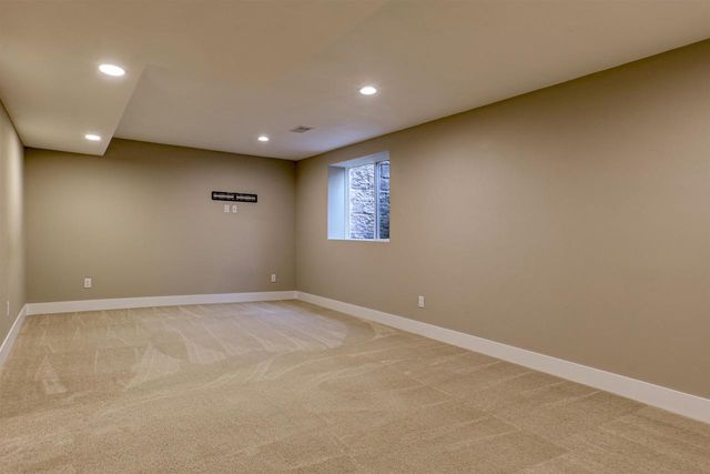 N9072 SOUTHTOWNE DRIVE, Menasha, WI 54952
