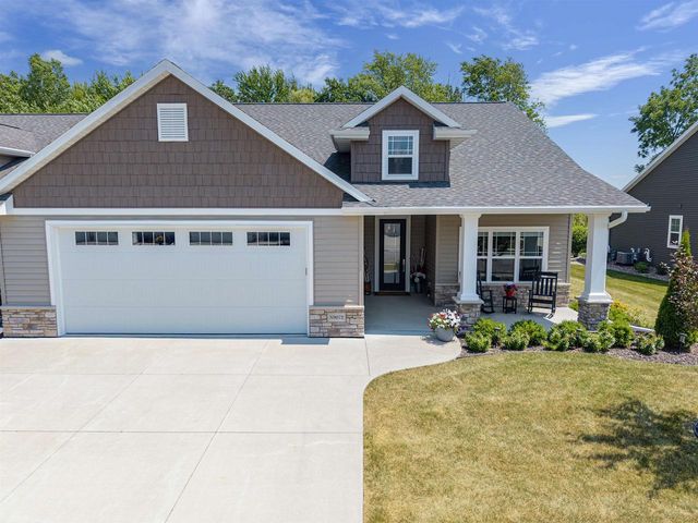 N9072 SOUTHTOWNE DRIVE, Menasha, WI 54952
