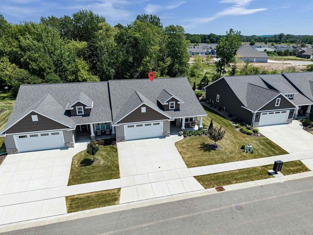 N9072 SOUTHTOWNE DRIVE, Menasha, WI 54952