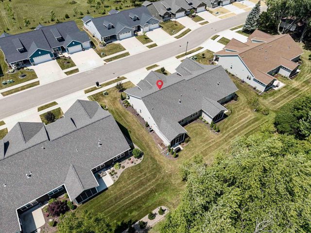 N9072 SOUTHTOWNE DRIVE, Menasha, WI 54952