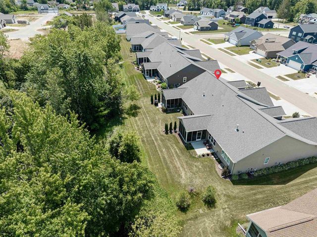 N9072 SOUTHTOWNE DRIVE, Menasha, WI 54952