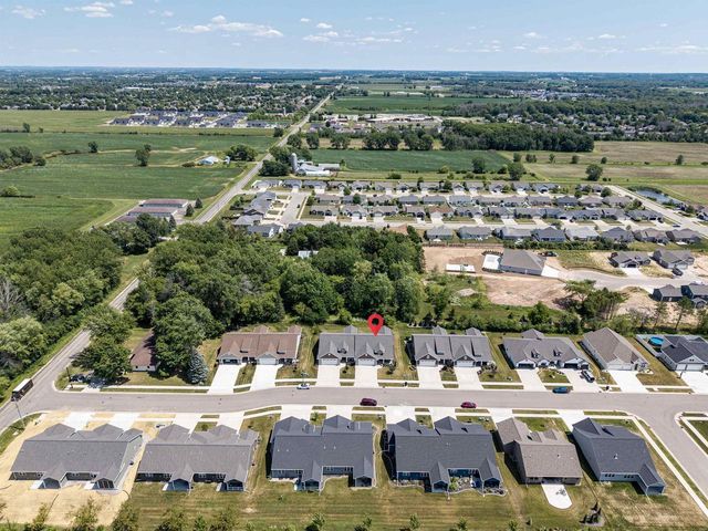 N9072 SOUTHTOWNE DRIVE, Menasha, WI 54952