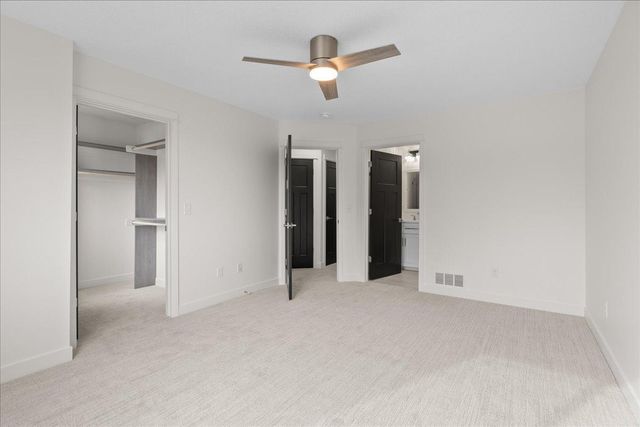 425 W 8th Street 20, New Richmond, WI 54017