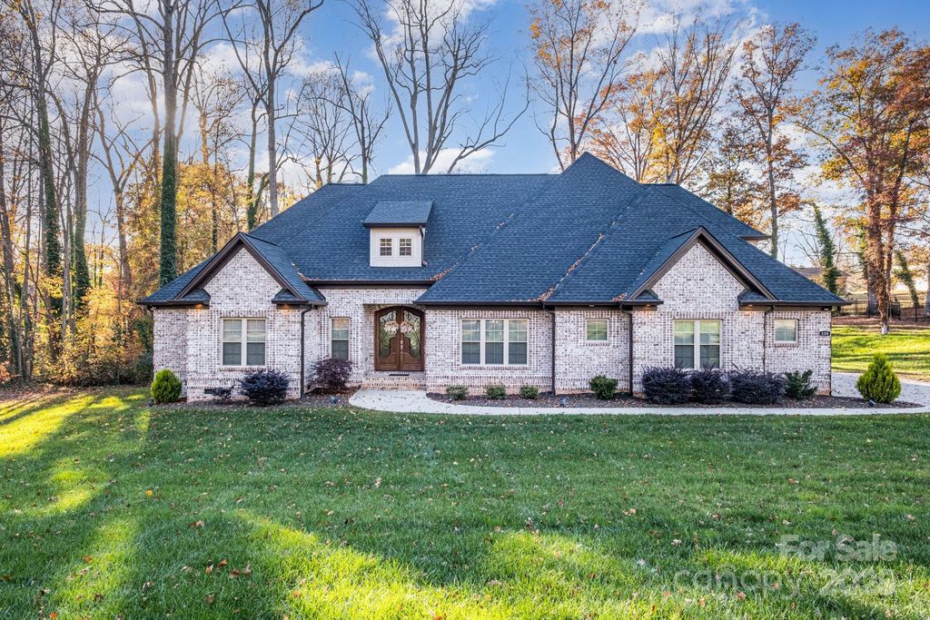 139 Trillium Drive, Statesville, NC 28625