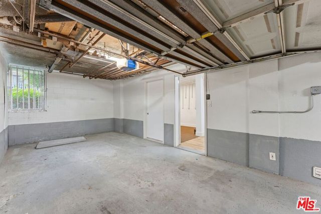 1160 Granville Avenue 104, Los Angeles, CA 90049