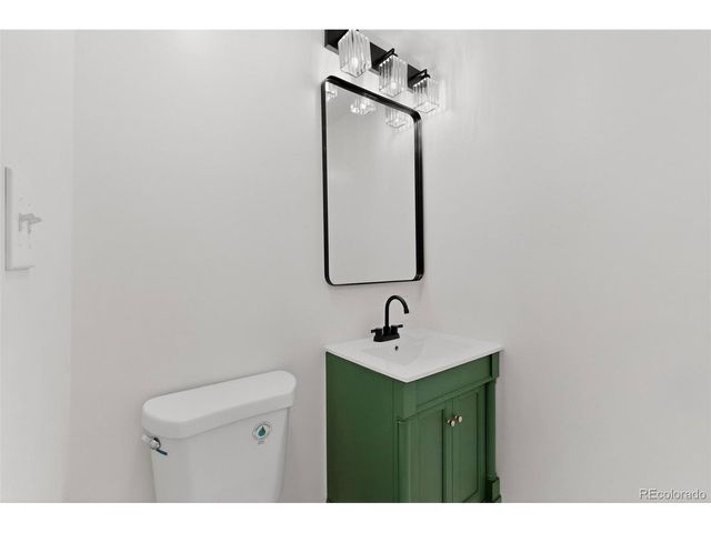 5050 W 33rd Ave, Denver, CO 80212