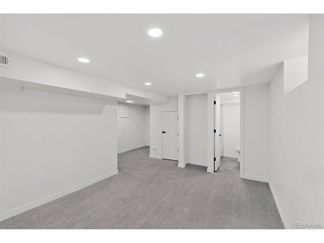 5050 W 33rd Ave, Denver, CO 80212