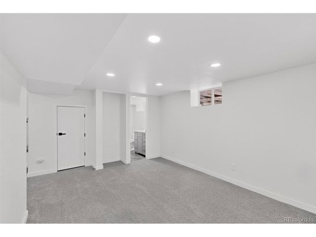 5050 W 33rd Ave, Denver, CO 80212