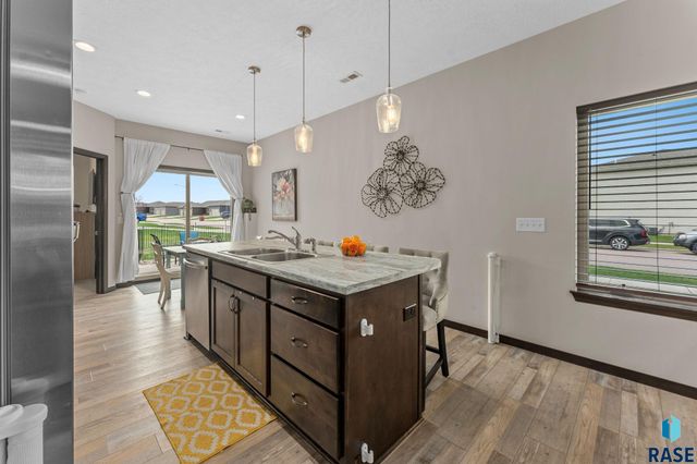 9625 W Broek Dr, Sioux Falls, SD 57106