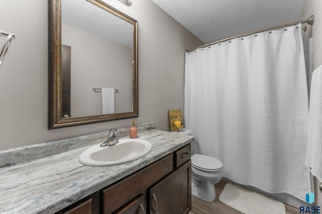 9625 W Broek Dr, Sioux Falls, SD 57106