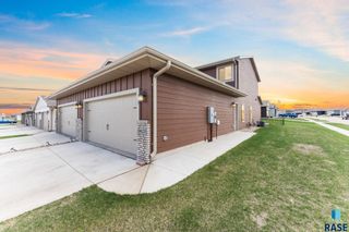 9625 W Broek Dr, Sioux Falls, SD 57106