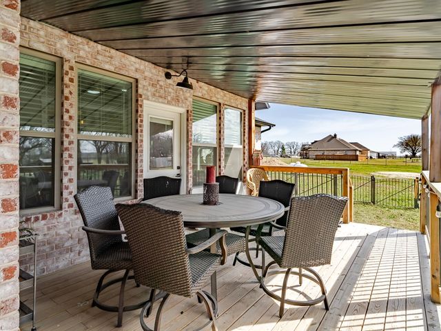 13989 Shady Acres Road, Bentonville, AR 72713