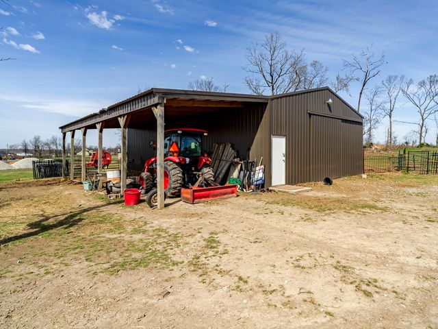 13989 Shady Acres Road, Bentonville, AR 72713