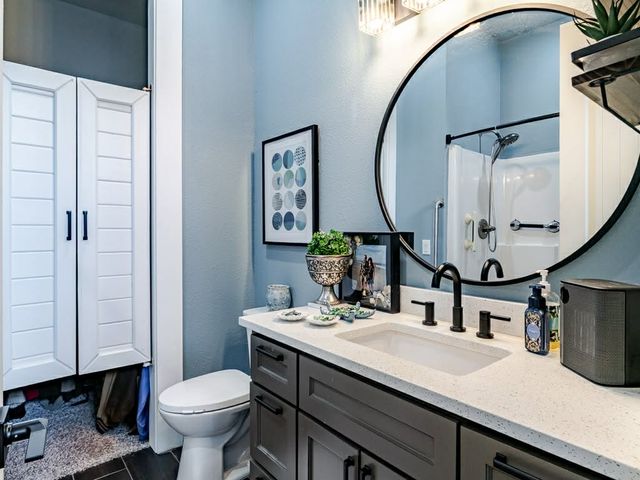 13989 Shady Acres Road, Bentonville, AR 72713