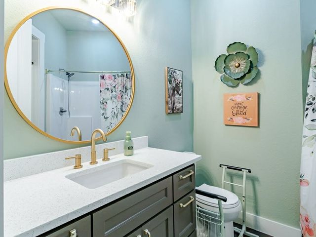 13989 Shady Acres Road, Bentonville, AR 72713