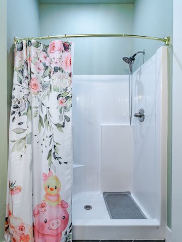 13989 Shady Acres Road, Bentonville, AR 72713