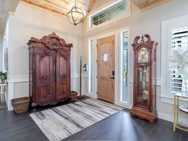 13989 Shady Acres Road, Bentonville, AR 72713