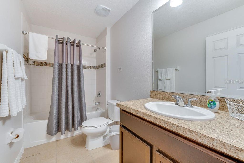 Image 17 of property listing at 314 ANNABELLE WAY, Davenport, FL 33837