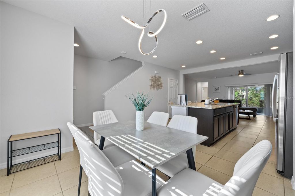 Image 9 of property listing at 314 ANNABELLE WAY, Davenport, FL 33837