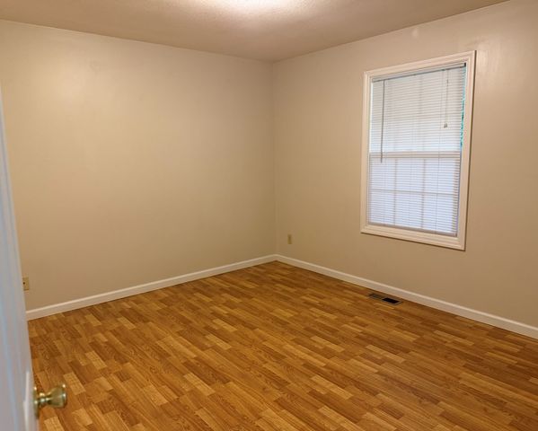 134 Acorn Lane, Warne, NC 28909