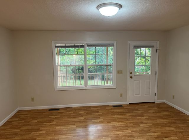 134 Acorn Lane, Warne, NC 28909