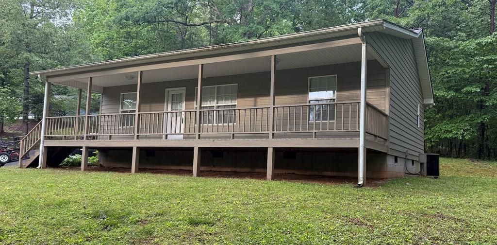 134 Acorn Lane, Warne, NC 28909