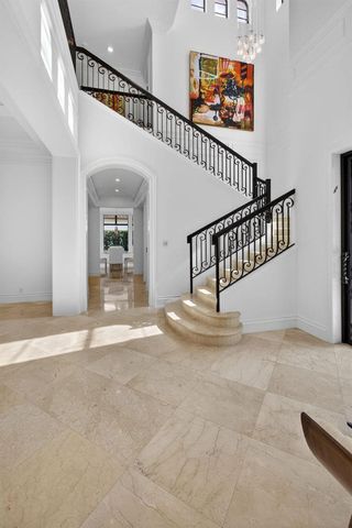 213 Via Palacio, Palm Beach Gardens, FL 33418