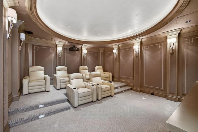 213 Via Palacio, Palm Beach Gardens, FL 33418