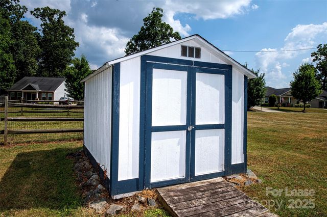 1525 Perfection Avenue, Belmont, NC 28012