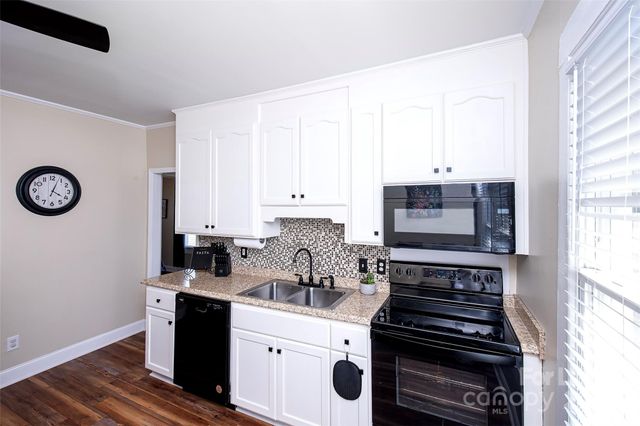 1525 Perfection Avenue, Belmont, NC 28012