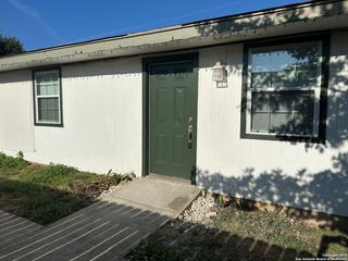 214 Merida St Apt 1, San Antonio, TX 78207